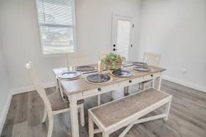 Beach-Ready 4-Bed Home, Pet-Friendly - Image 4