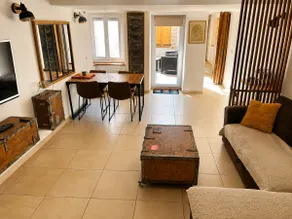 Apartment at the foot of the medieval city - Image 4