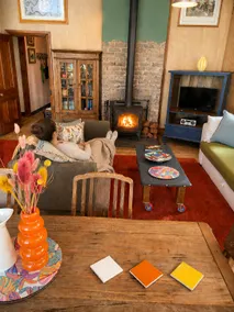 Katoomba Cottage | Views • Fireplace • Walk - Image 3