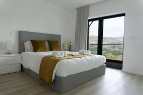 Cherry Douro Hill - Image 3