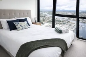 Elegant 2BR Broadbeach Island Getaway - Image 3