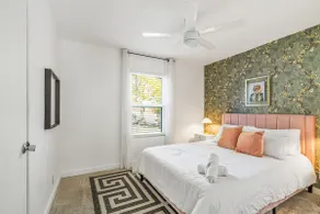 Cute 4BR + Gorgeous Pool | The Domain | EV Charger - Image 5