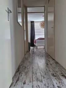 Warm, stylish, and spacious accommodation next to woods and water - Image 5