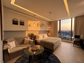 New 1RK | Aravalli View | Golf Course Rd | Decor - Image 5