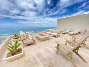 Beachfront Penthouse - Private Large Rooftop Patio with Wood Burning Firepit - Image 2