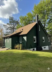 Classic MN Up North Lake House w/Sauna - Image 3