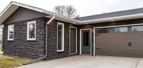 Cozy prairie retreat in Niverville! Sleeps 9! - Image 3