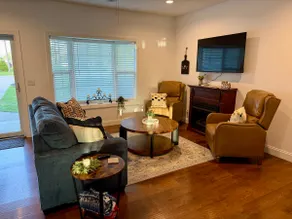 The Townhouse Retreat - Image 2