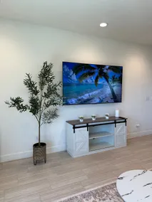 3BR Townhouse Near the Parks, Bunk Room Included - Image 4