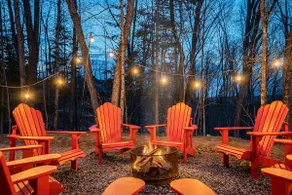 Dream Muskoka Retreat with Hot Tub, BBQ, Fire Pit and Theatre Room - Image 2