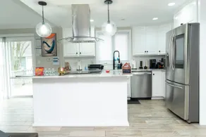 Juliet's Cozy Retreat - Image 2