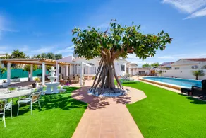 Private Pool Villa in El Chaparral - Image 2