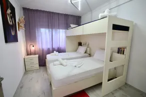 3-person apartment, sea view + direct access to the beach - Image 5