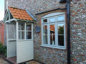 Beaconsfield Cottage - Image 2
