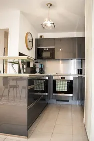 2 bedrooms • Paris view • Eiffel Tower • La Défense district - Image 5