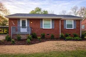 Spacious 4BR Family Home with Game Room - Image 5