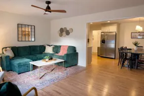 Spacious 4BR Family Home with Game Room - Image 2