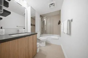 Yorkville Suites - Image 5