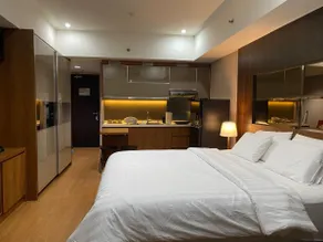 La Grande Apartment by Queen - Image 2