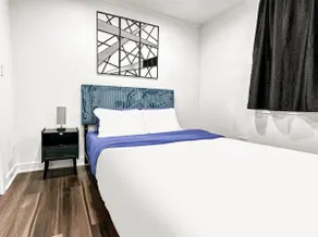 Galactic Getaway | 2BD for 5 Near City & Airport - Image 3