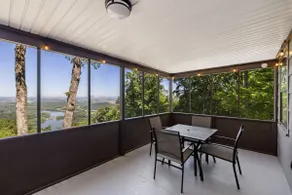 Cabin at the Gap | You Won't Believe the View! - Image 3