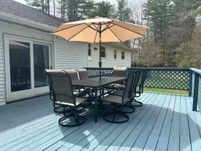 Charming Saratoga ranch 5 miles from race track - Image 3