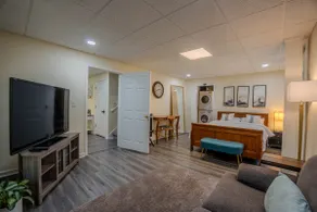 Spacious 2bd |15 min 2 DT & airprt | big patio - Image 3