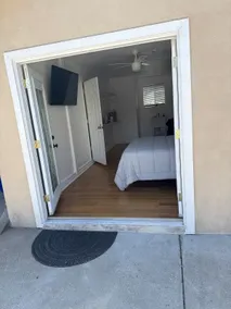 Remodeled Guesthouse in San Leandro - Image 3