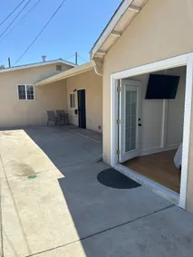 Remodeled Guesthouse in San Leandro - Image 5
