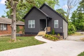 5 Mins to HPU & Furniture Market | Modern 3BR Gem - Image 4