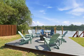 Riverfront Terrace w/ Pool, Boat Slip, Kayaks +BBQ - Image 4