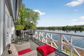 Riverfront Terrace w/ Pool, Boat Slip, Kayaks +BBQ - Image 3