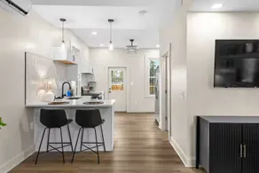 Sage - Entire home in Hamilton, Ohio - Image 3