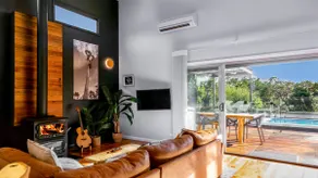 Grass Tree | Heated Pool, Spa, Bath & Fireplace - Image 2