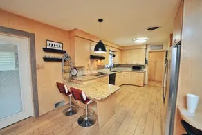 Homebody Hideout ~A cozy retro ranch house~ - Image 5