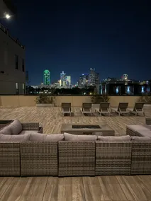 Luxury Modern Downtown Dallas/Farmers Market - Image 5