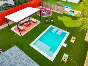 Luxury Oasis | Heated Pool | Fire Pit | Mini Golf - Image 3