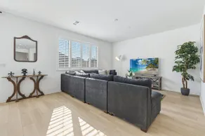 Spacious 6BR/3BA Home with 10 Beds/Near UCR/3 TVs - Image 5