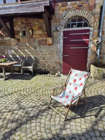 Well House in a Historic Courtyard - Image 4