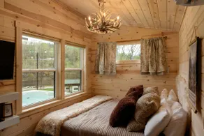 The Bryn - 15 Min To Sylva, Hot Tub and Fire Pit - Image 2