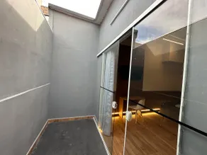 6-Spacious studio with balcony. - Image 5