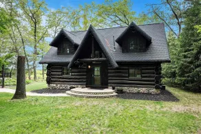 Rivers Edge Retreat-Hot Tub, Game Room, Riverfront - Image 3