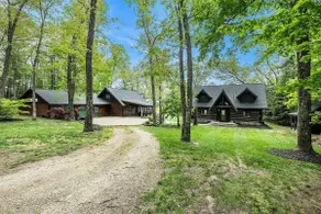 Rivers Edge Retreat-Hot Tub, Game Room, Riverfront - Image 2