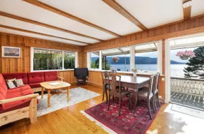 Your peaceful retreat by the water - Image 4
