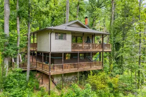 Updated Chimney Rock cabin | Views & River Sounds - Image 2