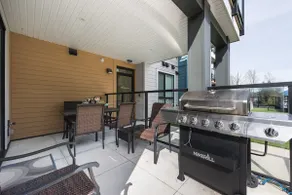 Lake Daze | 2BR + Den w/ Lake & Mtn Views! - Image 2