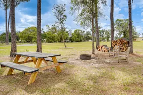 Near Ichetucknee Springs! Renovated Historic Home - Image 5