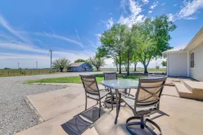 Rural Texas Retreat: Patio + Country Views! - Image 4