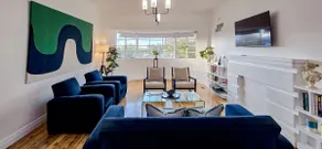 Comeback on Coleman: Sunlit Art Deco Wagga Home - Image 2