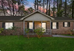 Cozy Luxe 2B w/Hot Tub Close to Uptown - Image 3
